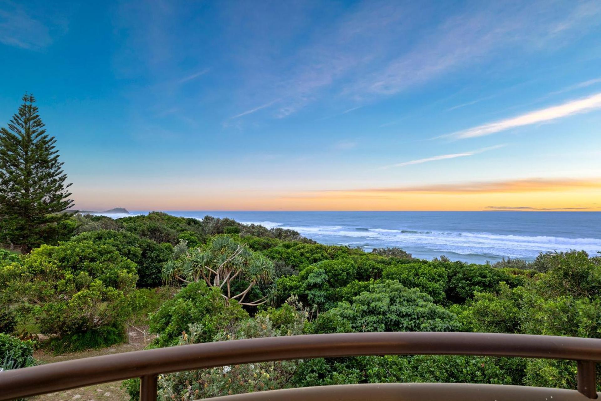 Shoreline 9 Penthouse With Ocean Views Hastings Point Extérieur photo